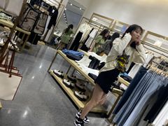 -URBAN REVIVO(济南世茂广场店)