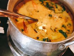 冬阴功-大头虾越式风味餐厅(光明广场店)