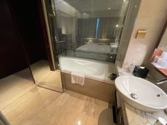 -上海龙之梦万丽酒店