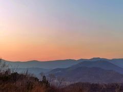 -鬼笑石后山停车场