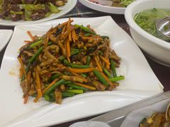 -鑫渔港海鲜本地菜·山海关浑锅(东戴河店)