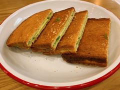 咖椰吐司-HELLO 27 意面·沙拉·帕尼尼