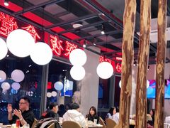 大堂-日进一片海.生腌海鲜火锅.宵夜烧烤(三里屯总店)