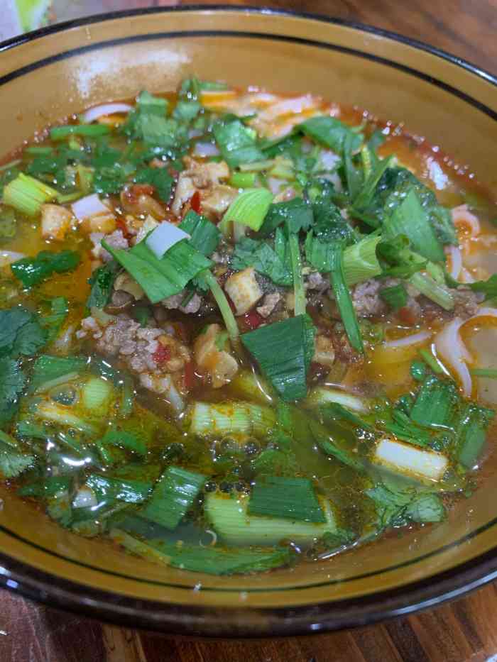 秀山的美食一直在刷新我对秀山的印象先有好吃的烧烤再有不得不吃的