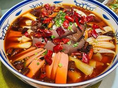 -渝信川菜 · 川味家常菜(财富购物中心店)