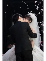 -MECCI婚礼摄影跟拍(红东方广场店)