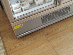面包甜点陈列柜-百年义利(北兴路店)
