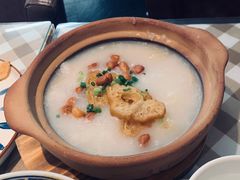 -新大咀港式茶餐厅(宝山万达店)