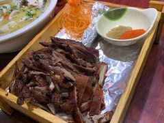 烤羊腿-半亩方塘酒楼