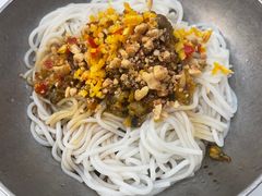 -粉观右江西鲜辣米粉(天地店)