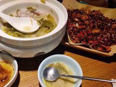 -九锅一堂酸菜鱼(万达广场店)