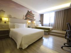 -西安大雁塔科技大学地铁站亚朵酒店