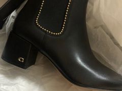 -COACH蔻驰(赛特奥特莱斯店)