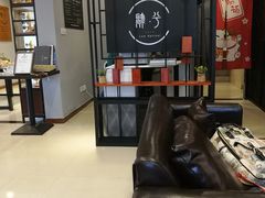 -肆兮眼镜·蔡司·徕卡战略合作店(大坪店)