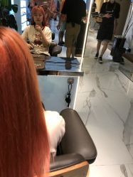 -罗亚帝造型·烫发染发