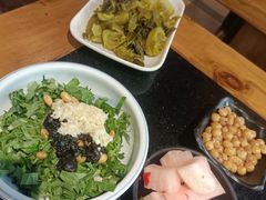 -小饕荟雅安贡椒鱼鲜馆(广福桥店)