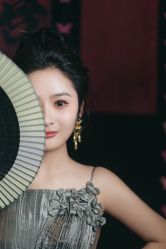 点击看大图 -曼青婚纱礼服馆