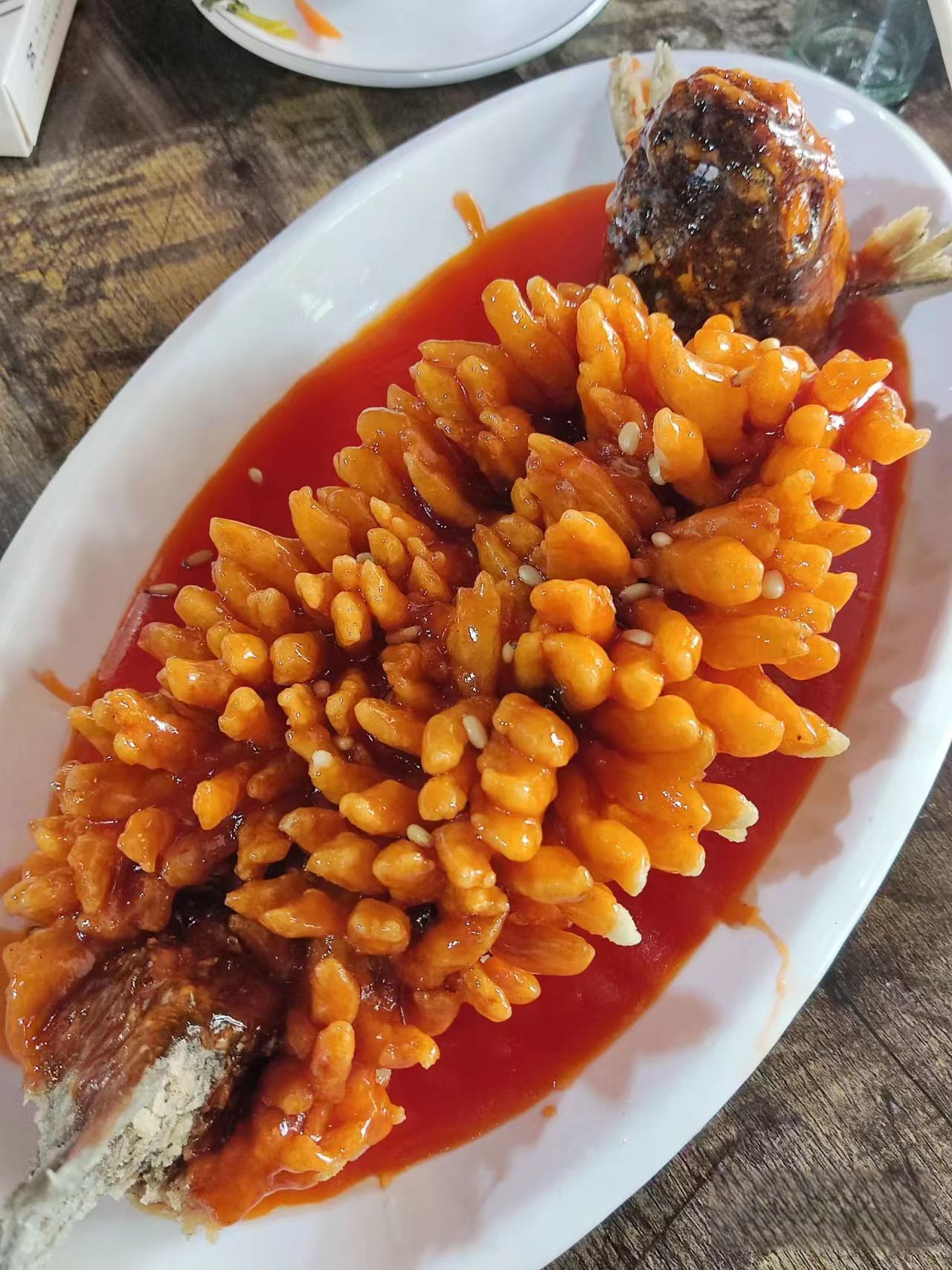 松鼠鱼吃上瘾了,真不亏是热门!鱼肉鲜嫩多