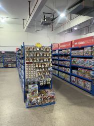 -逝水玩具折扣店