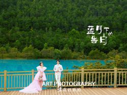 -纪梵希旅拍婚纱摄影(大连总店)