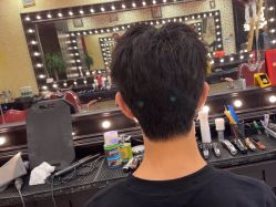 -东方先生国潮男士理发馆