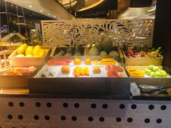 自助取餐区-广州中心皇冠假日酒店-环市食坊·海鲜自助餐厅