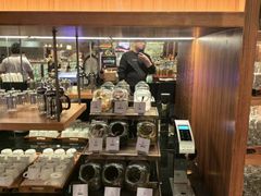 -东方红海鲜百汇(国际大厦店)