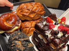 -BUTTERFUL&CREAMOROUS 黄油与面包(三里屯太古里店)