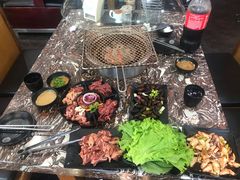 -啊美丽炭火烤肉(滑翔一店)