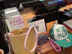 -星巴克(青岛火车北站候车大厅店)