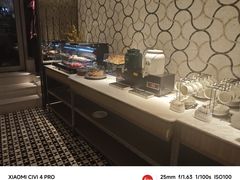 -浅深(世茂滨江精品店)