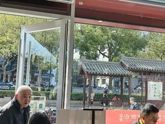 -老西白点心店