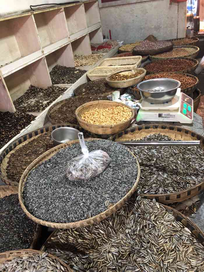 山东海明瓜子店-"山东海明瓜子店位于任家庄菜市场向北二十米.