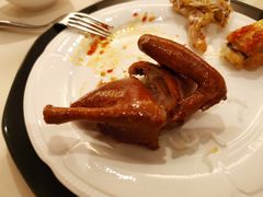 玻璃脆皮乳鸽-利苑酒家(金宝店)