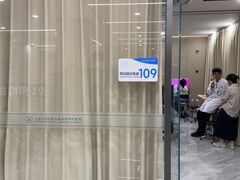 -上海大学附属上海和平眼科医院