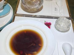 -燕庭·纯燕窝·甜品下午茶(南京西路店)