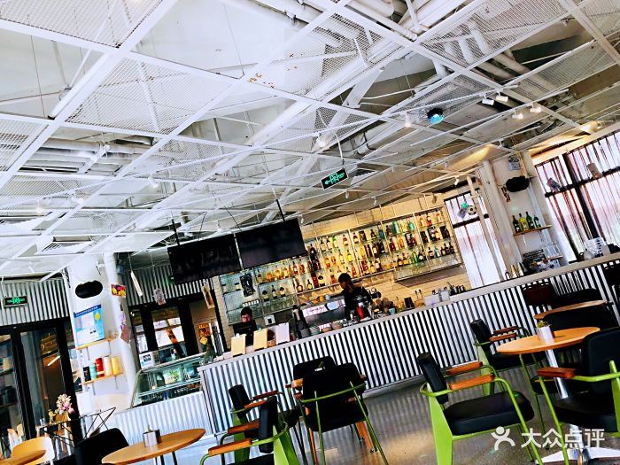 modernskylab摩登天空cafe&bar(瑞虹天地店)图片 - 第62张
