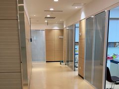 -瑞尔齿科(上海长风大悦城店)