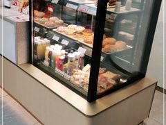 面包甜点陈列柜-Tims天好咖啡·贝果(渝中来福士店)