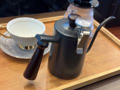 -杭州中升之星奔驰4S店(滨江店)