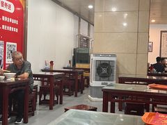 -牛一嘴·兰州牛肉面·大盘鸡(财富中心店)