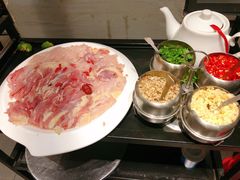 -野迹·石橄榄鸡·烧烤(新洲店)