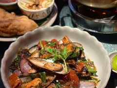 -大头虾越式风味餐厅(光明广场店)