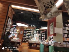 -西西弗书店(三峡广场湟恩新纪元购物广场店)