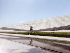 -侵华日军南京大屠杀遇难同胞纪念馆-停车场