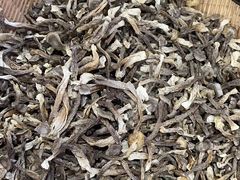 -粘豆包柴火铁锅炖