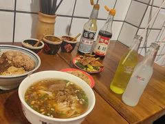 -矮子粉店1985·长沙米粉(湘春路店)