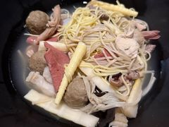 -万记麻辣烫国展总店