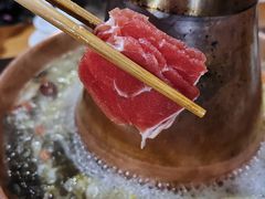 -果松木炭酸菜铜火锅·外婆参鸡汤