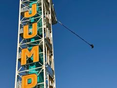 -巨鹏飞梦幻海岸